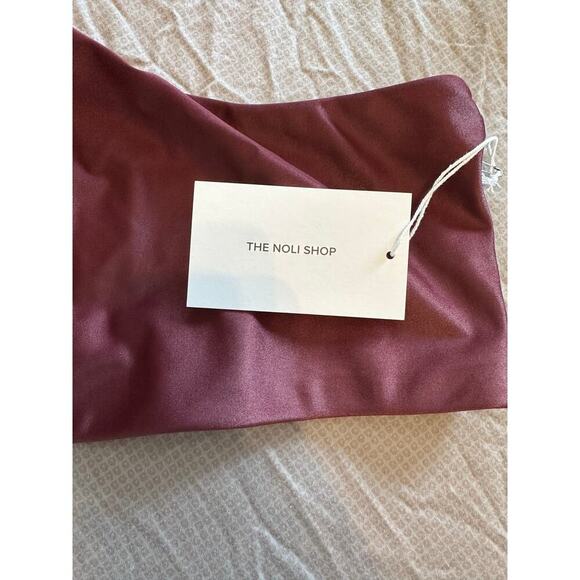 NOLI Matching SET Large Liquid Curve Sports Bra Liquid Leggings Pinot NWT - Picture 11 of 14